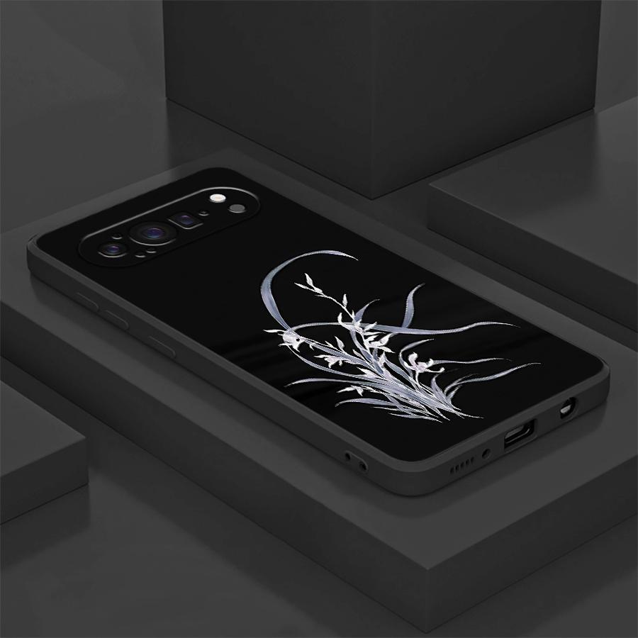 غطاء حماية للهاتف من فوندا لهو - مراجعة Google Pixel 8A وسعره